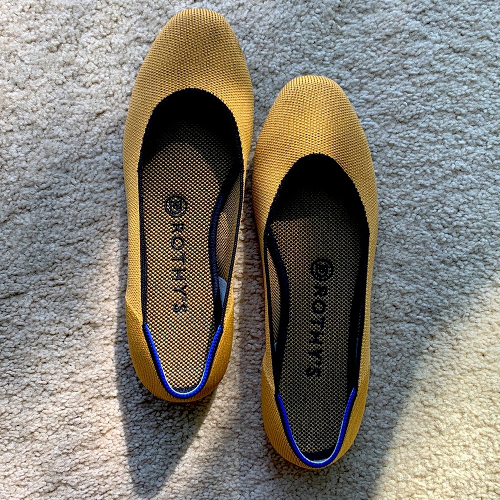 Pre-owned Chai square-toe Rothy’s.